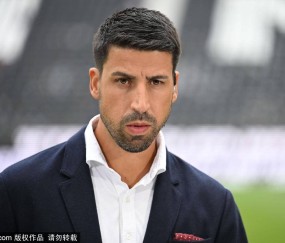 博尼法斯的逆袭：从米兰失利到不莱梅新生，德甲联赛的魅力无可抵挡！