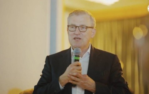 欧冠不重要？拜仁CEO：欧冠只是锦上添花 德甲冠军才是最重要的